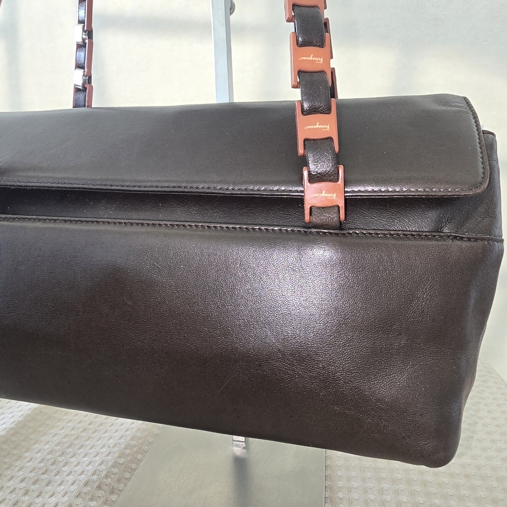 Salvatore Ferragamo LEATHER - Picture 7 of 16